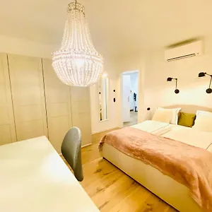  Apartment 5 Minutes To At St.stephan's Austria